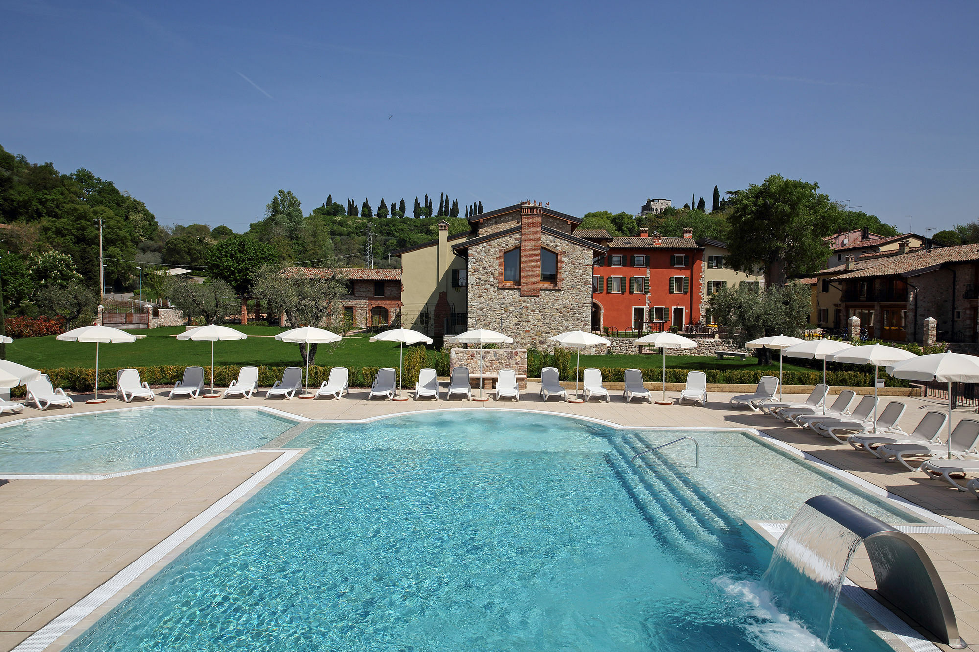 لاتيزي Residence Borgo Mondragon المظهر الخارجي الصورة
