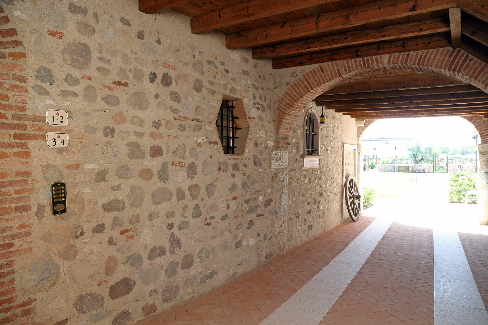 لاتيزي Residence Borgo Mondragon المظهر الخارجي الصورة