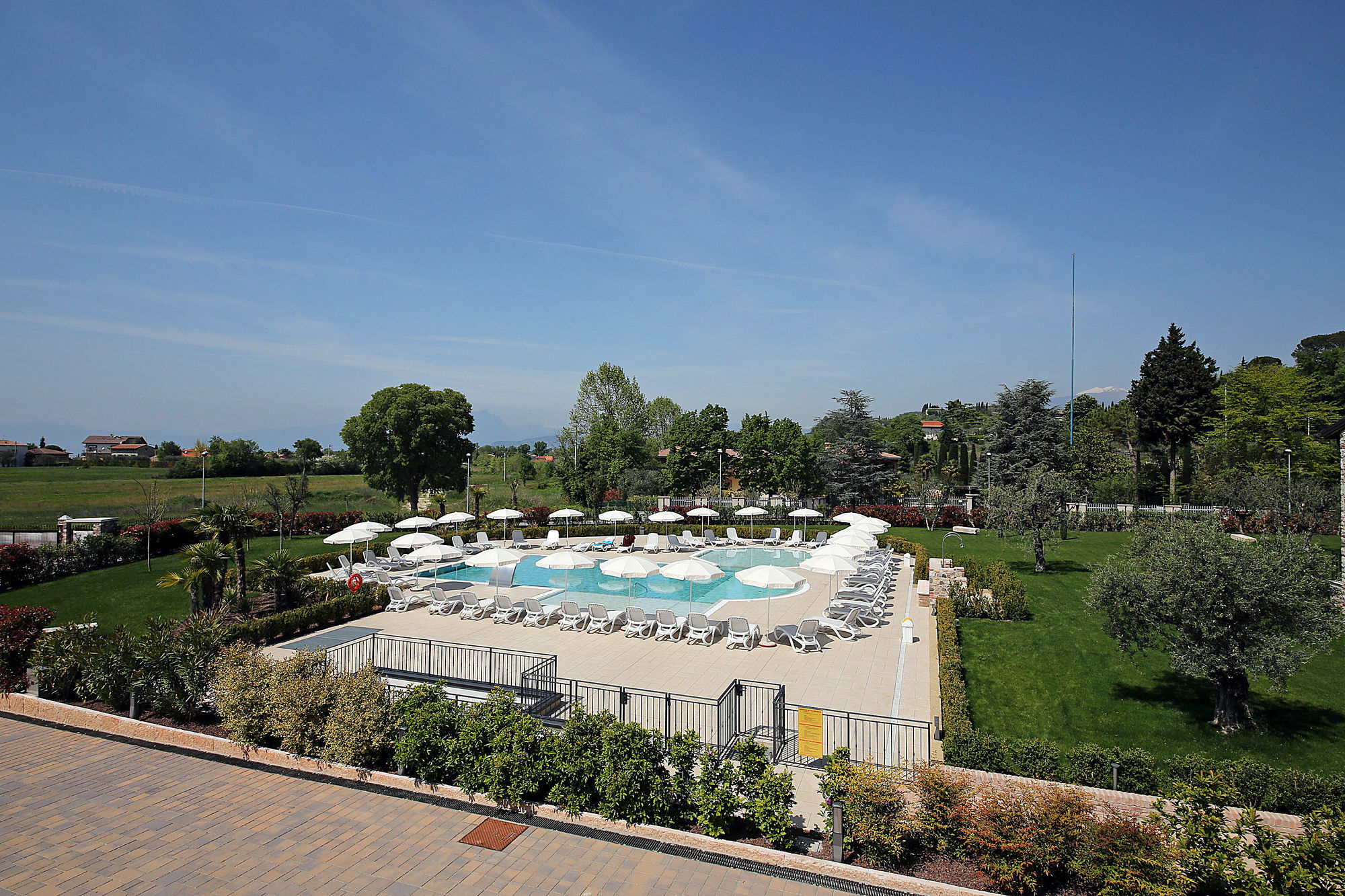لاتيزي Residence Borgo Mondragon المظهر الخارجي الصورة